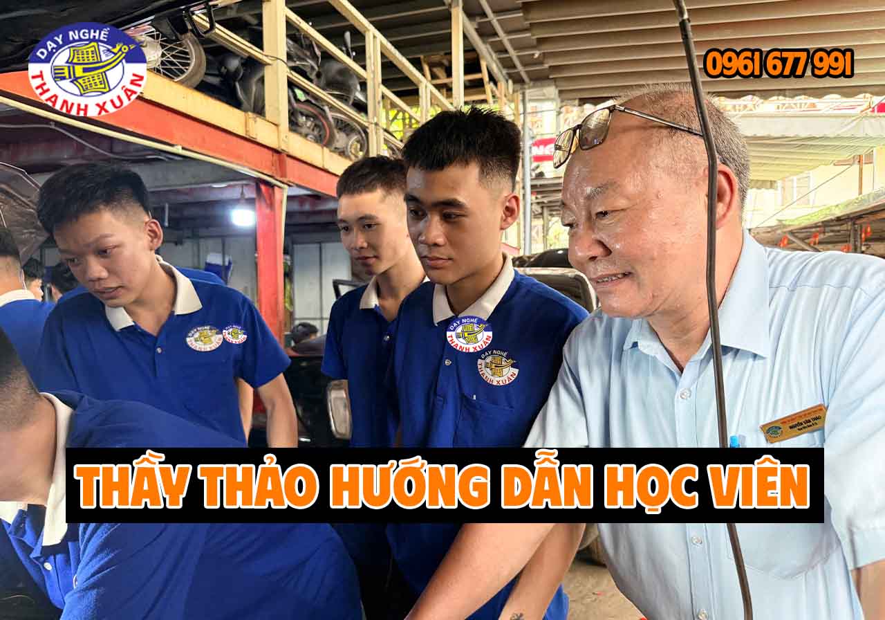Học nghề nội thất ô tô tại Trường Dạy Nghề Thanh Xuân — hướng dẫn thực hành